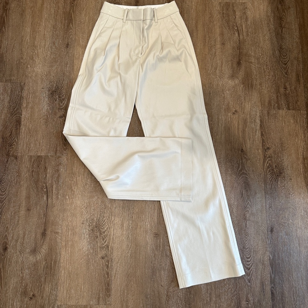 Aritzia Effortless Pant Size 0
